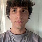 Soy una persona alegre, empática, muy dedicado a lo que hago y siempre dispuesto a ayudar